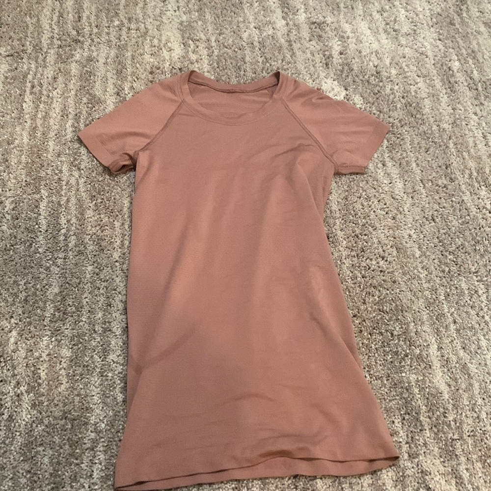 Lululemon short sleeve swifty tech